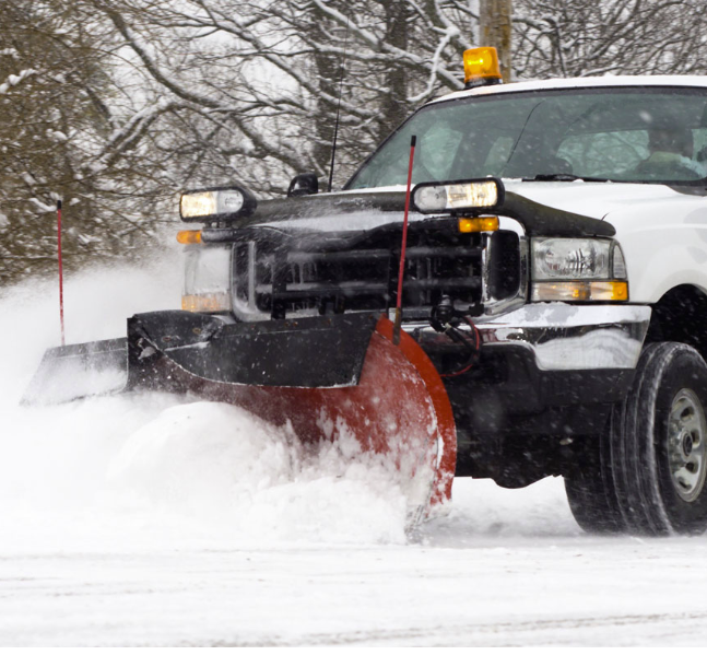 Snow work at commercial property